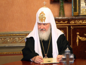 Патриарх Кирилл призвал благоговейно относиться к святой воде Патриарх Кирилл призвал благоговейно относиться к святой воде